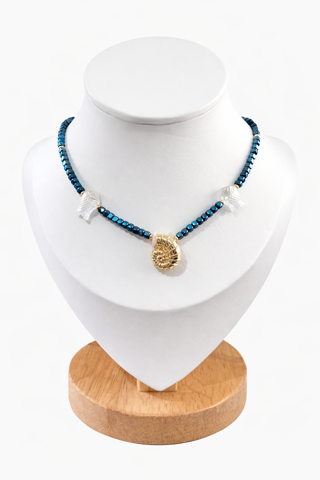 Collar de Сuentas y Dijes